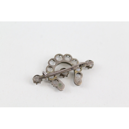 273 - Antique Moonstone Horseshoe Brooch 3g