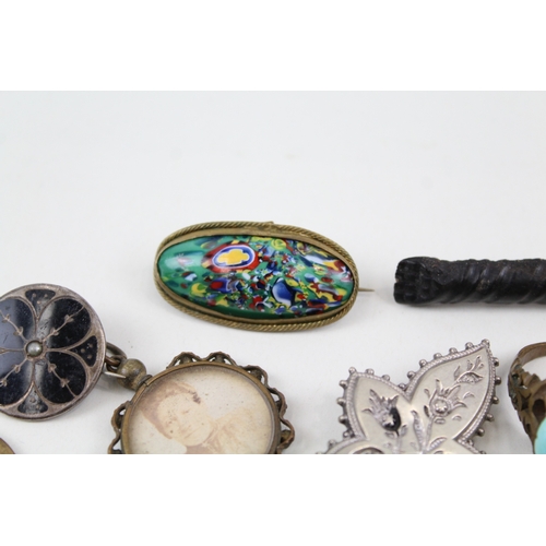 276 - Collection of Antique Jewellery inc. Locket, Paste, Snake, Sweetheart 69g