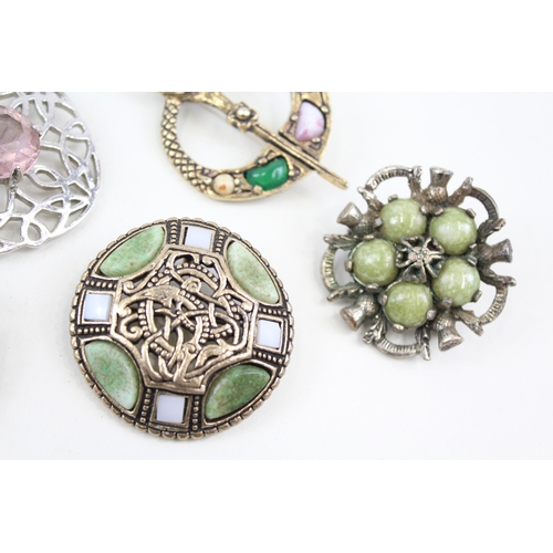 279 - Collection of Scottish Jewellery inc. Connemara Marble, Simulated Gemstone 240g