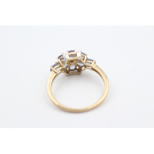 10 - 9ct gold diamond & tanzanite floral cluster ring (2.3g) Size  P