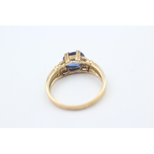 12 - 9ct gold blue kyanite single stone ring (2.7g) Size  Q