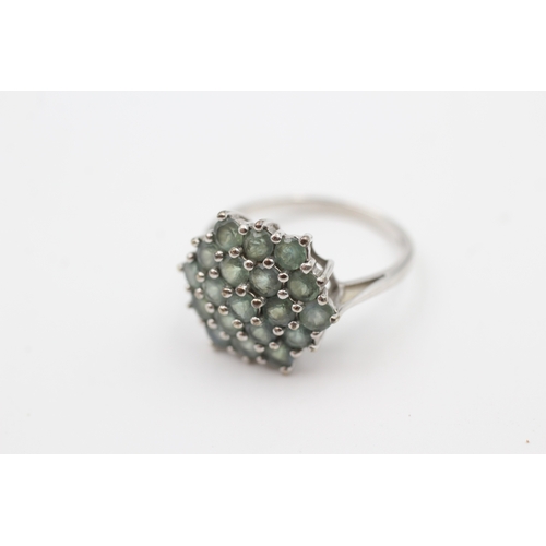 14 - 9ct white gold green gemstone cluster ring (3.3g) Size  N