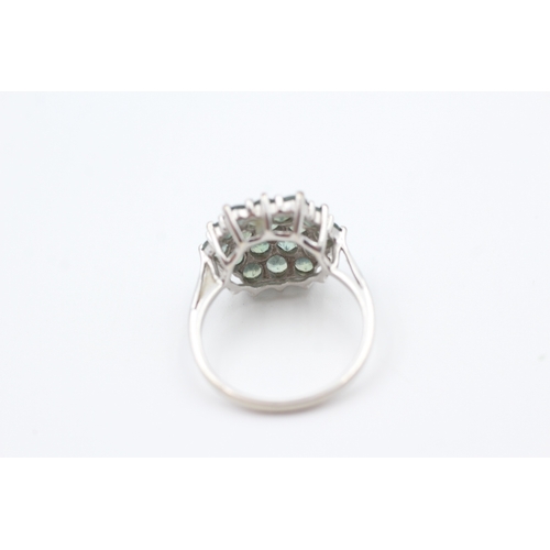 14 - 9ct white gold green gemstone cluster ring (3.3g) Size  N