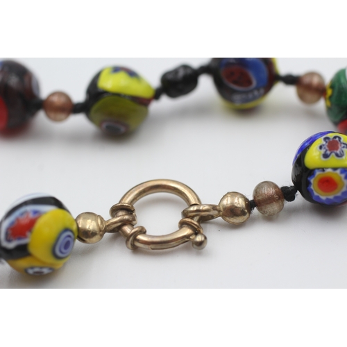 185 - 9ct gold vintage millefiori glass bead bracelet (1.8g)