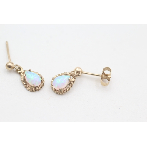 19 - 9ct gold imitation opal set teardrop earrings (0.9g)