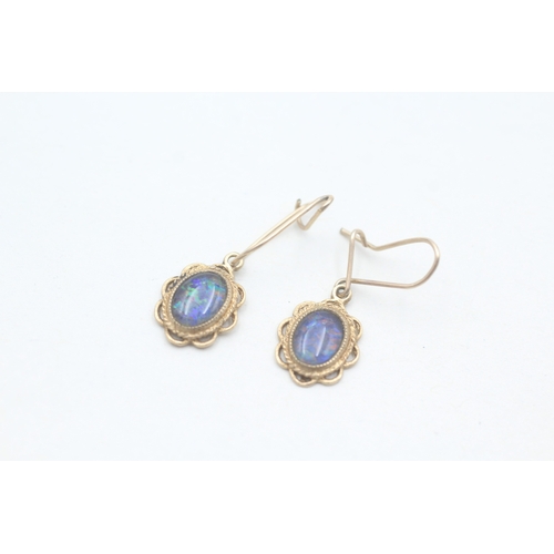 197 - 9ct gold opal triplet set drop earrings (1.6g)