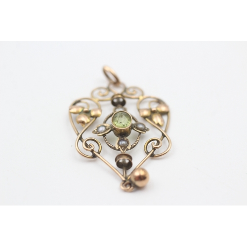 217 - 9ct gold Edwardian seed pearl and peridot set pendant (1.9g)