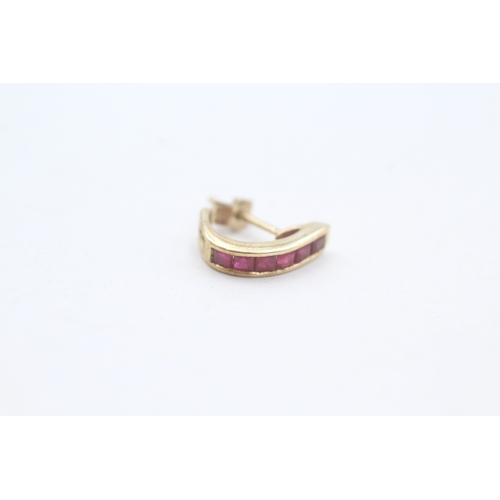 22 - 9ct gold ruby half hoop earrings (1.3g)