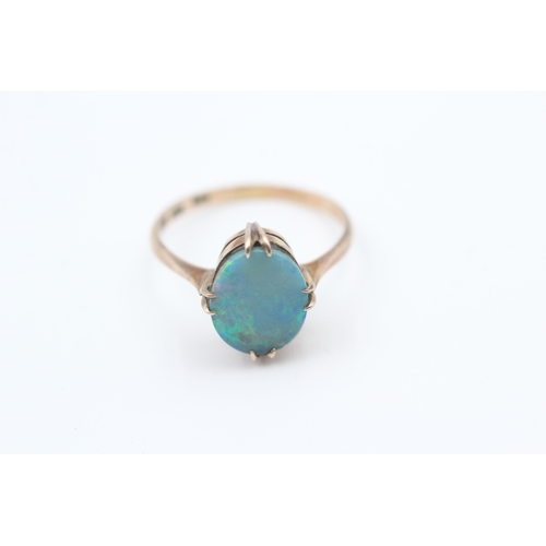 3 - 9ct gold opal doublet single stone ring (2.3g) Size  P