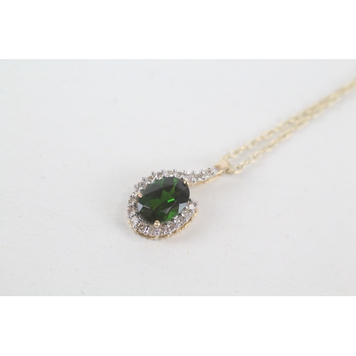 62 - 9ct gold diamond & diopside pendant necklace (1.3g)