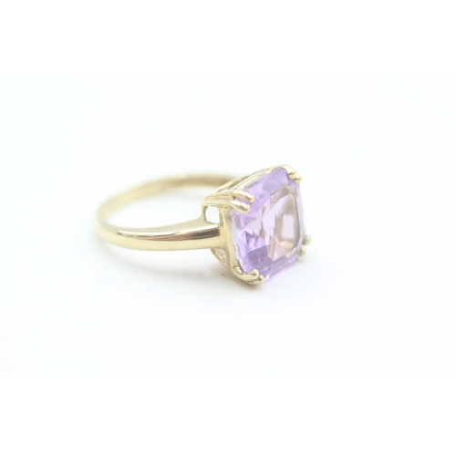 75 - 9ct gold assher cut amethyst set solitaire ring (2.2g) Size  M