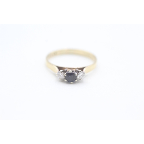 83 - 9ct gold diamond and sapphire set trilogy ring (1.4g) Size  K