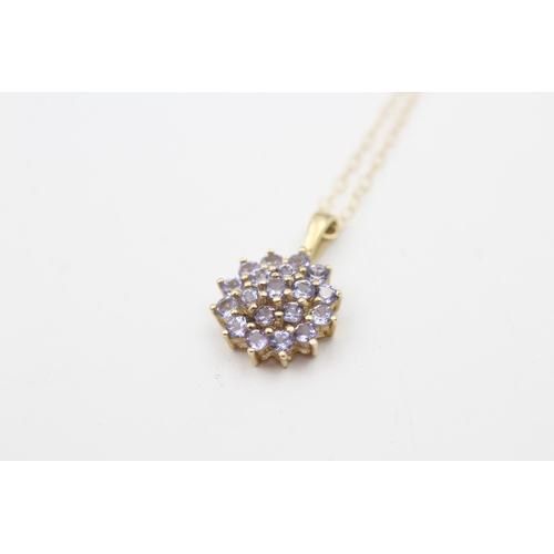 61 - 9ct gold tanzanite set cluster pendant necklace (1.5g)