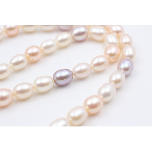 74 - 9ct gold clasp vari-hue cultured pearl single strand necklace (34.8g)