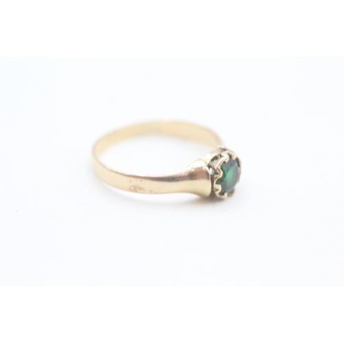 78 - 9ct gold green gemstone set solitaire ring (2.2g) Size  N