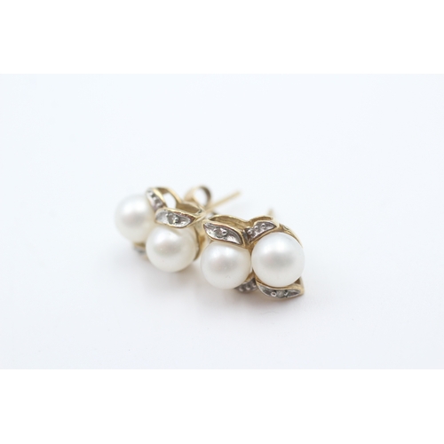 92 - 9ct gold diamond accented cultured pearl cluster stud earrings (2g)