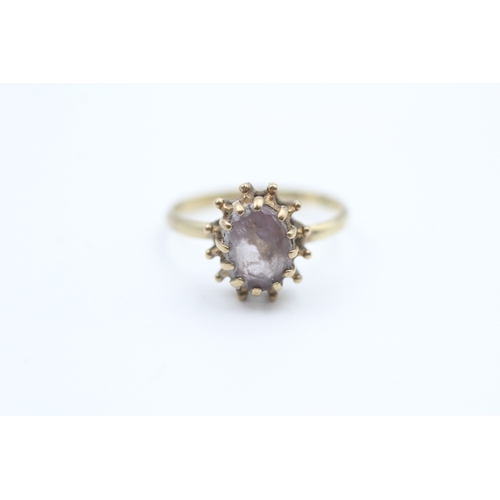 115 - 9ct gold claw set amethyst solitaire ring (1.6g) Size  L