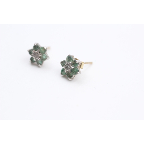 154 - 9ct gold emerald and diamond floral cluster stud earrings (0.9g)