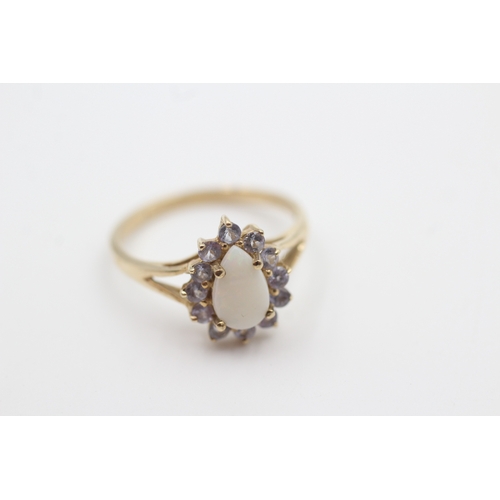 16 - 9ct gold opal & tanzanite cluster ring (2g) Size  N