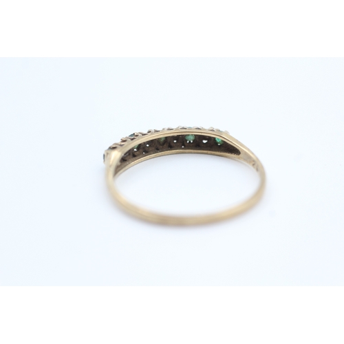 185 - 9ct gold diamond and emerald nine stone eternity ring (1.3g) Size  O