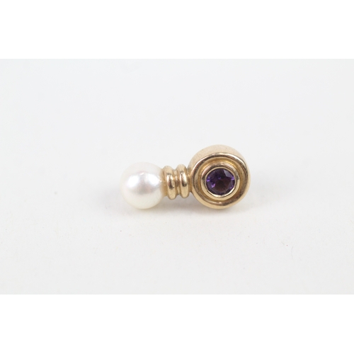 207 - 9ct gold amethyst and cultured pearl set stud earrings (4.3g)