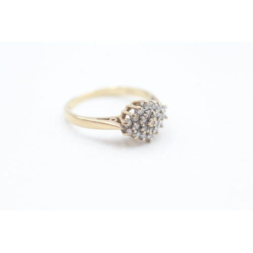 47 - 9ct gold vintage diamond cluster ring (1.8g) Size  J