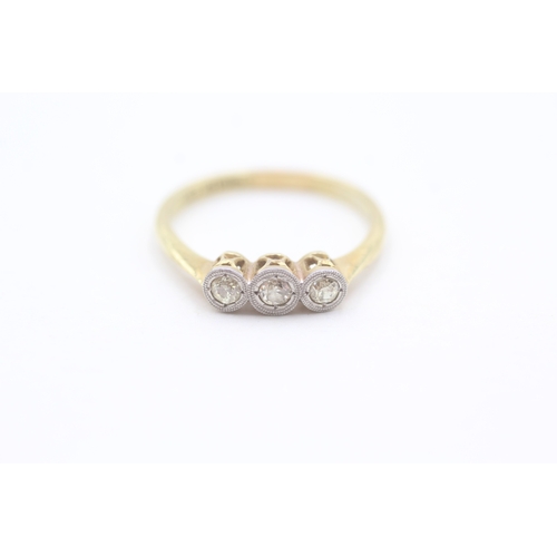 49 - 18ct gold antique millgrain set diamond trilogy ring (2.7g) Size  O