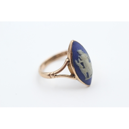 5 - 9ct gold wedgwood jasperware plaque dress ring (2.3g) Size  L