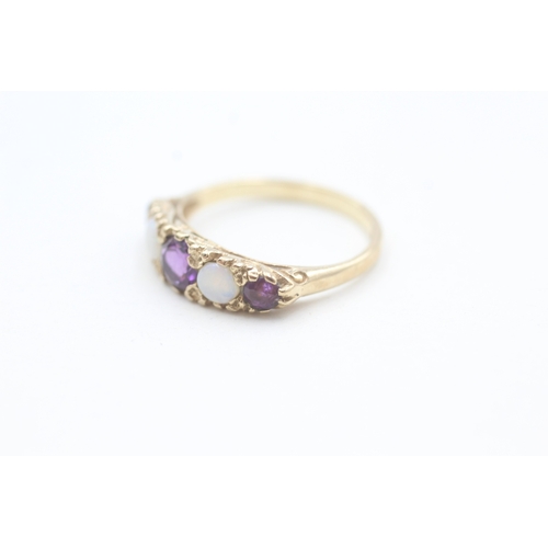 66 - 9ct gold amethyst and opal set five stone boat shaped ring (2.2g) Size  O