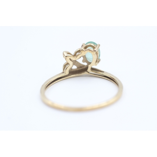 85 - 9ct gold white gemstone and emerald set wishbone shaped dress ring (1.9g) Size  T 1/2