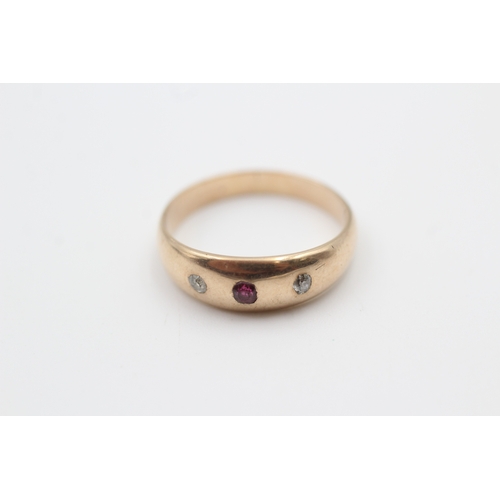 9 - 9ct rose gold antique ruby and diamond set band ring (2.6g) Size  L