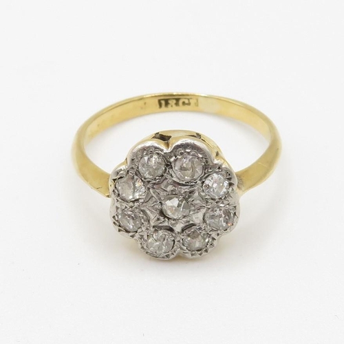 152 - 18ct gold diamond ring (2.5g) Size  L