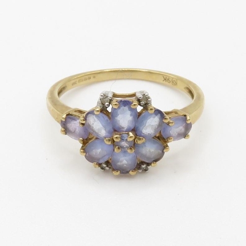 10 - 9ct gold diamond & tanzanite floral cluster ring (2.3g) Size  P