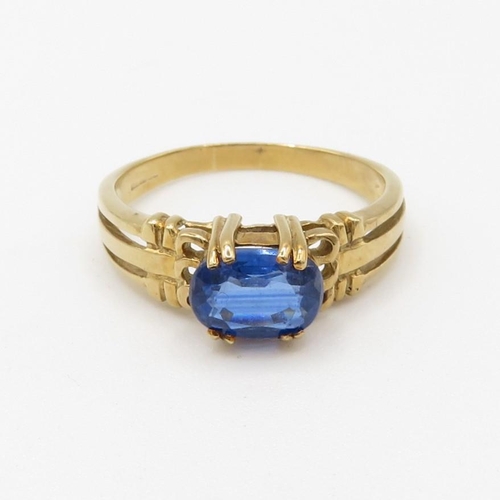 12 - 9ct gold blue kyanite single stone ring (2.7g) Size  Q