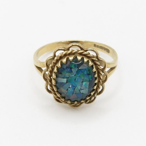 244 - 9ct gold opal mosaic triplet single stone ring (2.5g) Size  N