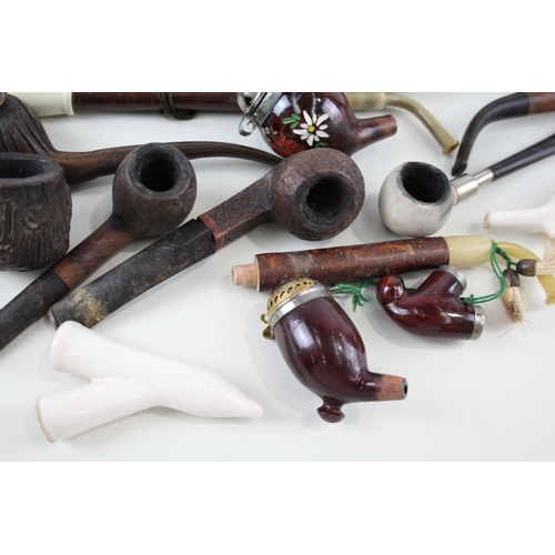 362 - Assorted Pipes Inc Vintage, Carved, Clay, Novelty, Wood, Etc Joblot