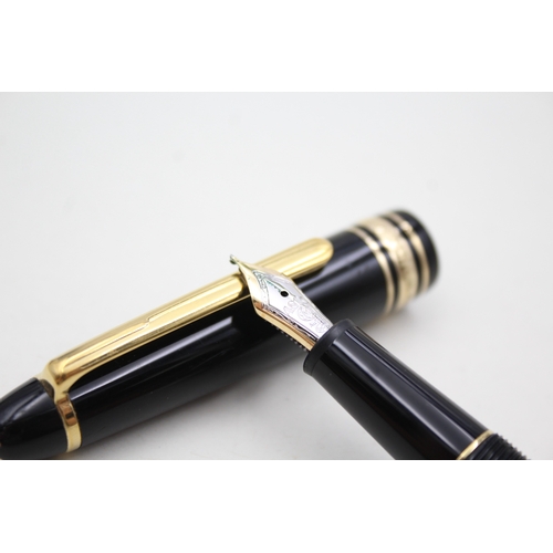 397 - Montblanc Meisterstuck Black Fountain Pen w/ 14ct White Gold Nib WRITING