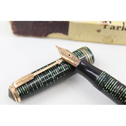 484 - Vintage Parker Vaccumatic Green Fountain Pen w/ 14ct Gold Nib WRITING Boxed