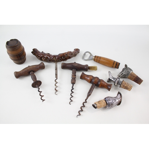 423 - Antique Vintage Breweriana Collectables Inc Corkscrews Bottle Stopper Etc