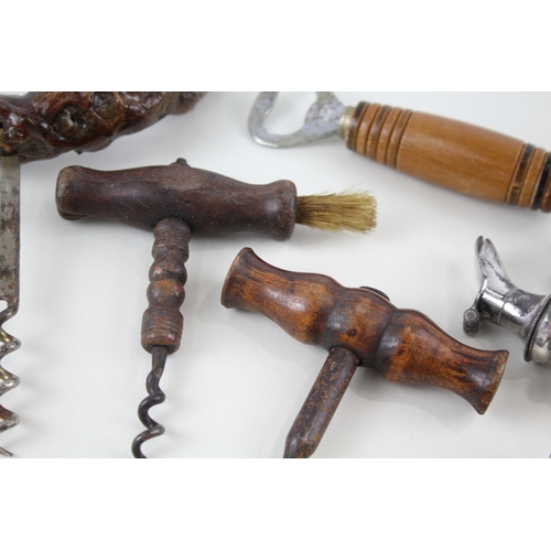 423 - Antique Vintage Breweriana Collectables Inc Corkscrews Bottle Stopper Etc