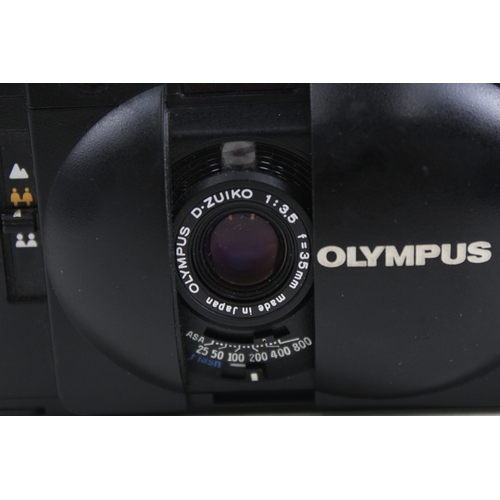 431 - Olympus XA2 Compact Film Camera w/ F. Zuiko F/3.5 35mm Lens & A11 Flash