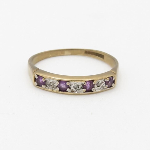 101 - 9ct gold amethyst and diamond set seven stone eternity ring (1.5g) Size  M