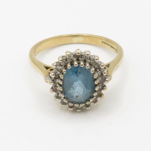 114 - 9ct gold diamond and blue topaz set cluster cocktail ring (3.1g) Size  M