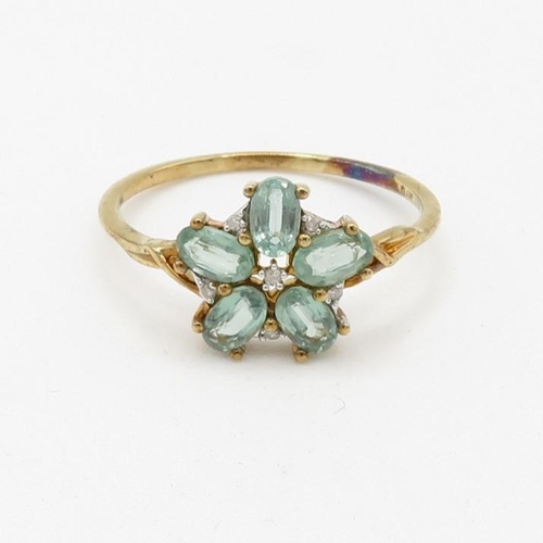 221 - 9ct gold diamond and green gemstone floral cluster ring (2.2g) Size  T 1/2