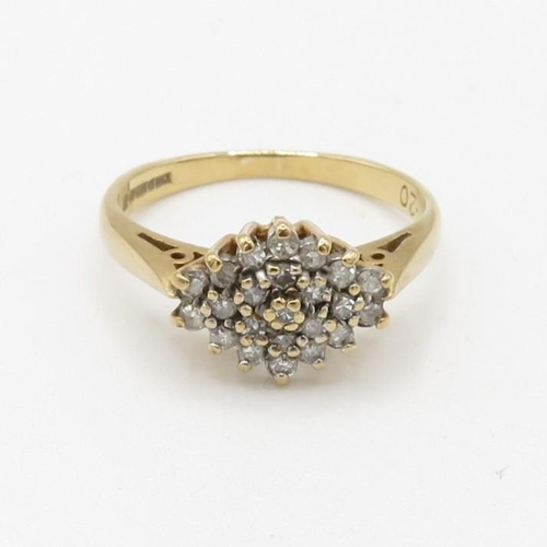 47 - 9ct gold vintage diamond cluster ring (1.8g) Size  J