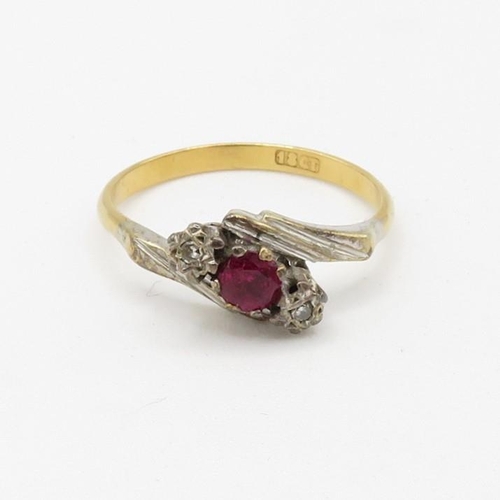 68 - 9ct gold diamond & ruby three stone ring (2.9g) Size  Q