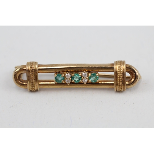 35 - 9ct gold emerald & diamond brooch (2.4g)