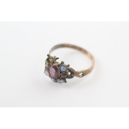 40 - 15ct gold antique opal & ruby dress ring, condition: stones missing (1.4g) Size M 1/2