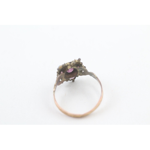 40 - 15ct gold antique opal & ruby dress ring, condition: stones missing (1.4g) Size M 1/2