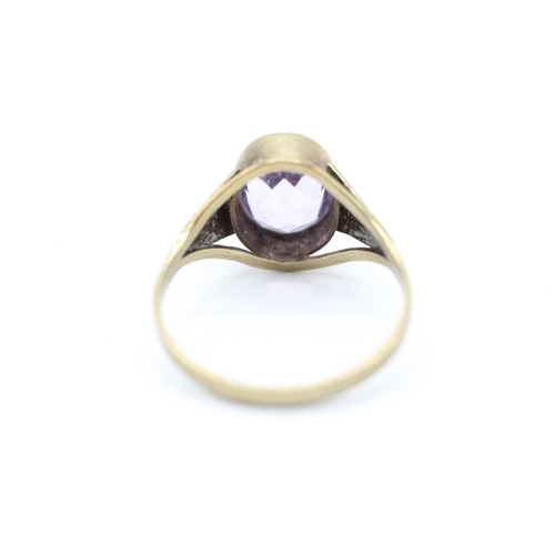 93 - 8ct gold vintage oval cut amethyst dress ring (2g) Size P 1/2